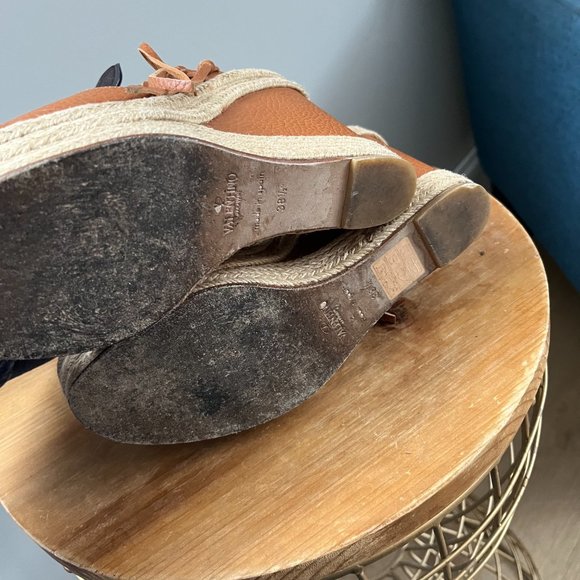 Valentino Garavani Leather Fringe Espadrille Wedge, Light Cuir Size 8 COA - Picture 8 of 13